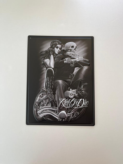 PLAQUE MÉTAL FATAL 30X40 CM - PLAQUE DECORATIVE - MUZZANO