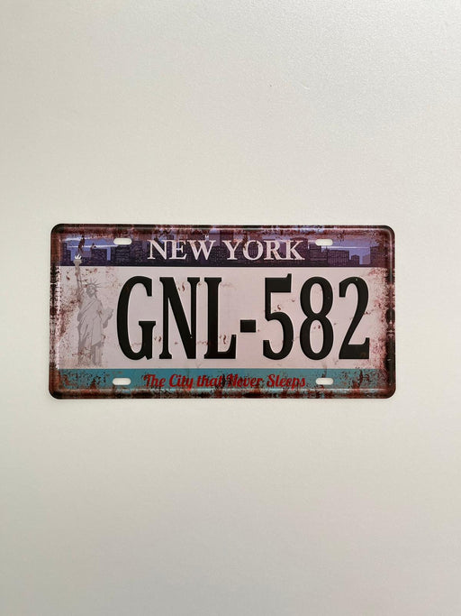 PLAQUE MÉTAL NEVER SLEEPS 15x30 CM - PLAQUE DECORATIVE - MUZZANO